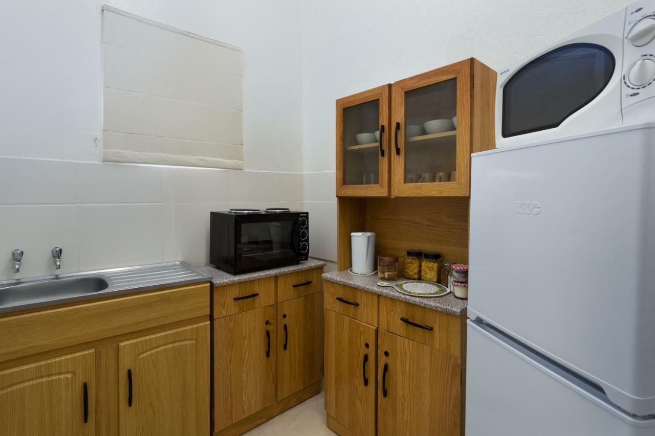 La La DaThel Guesthouse Colesberg Extérieur photo
